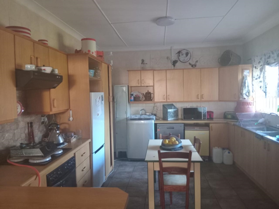 3 Bedroom Property for Sale in Heuwelsig Northern Cape